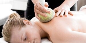 Read more about the article Use Ayurvedic Medicine to Effectively Treat Your Neck Ache